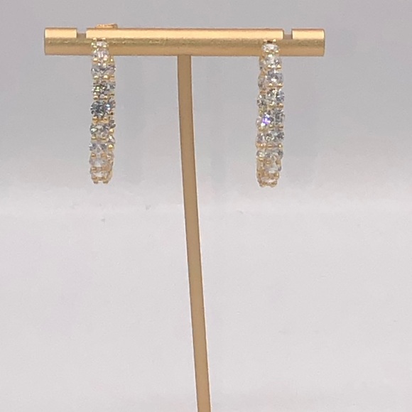 4.5ct Inside-Out Hoops - Picture 3 of 11